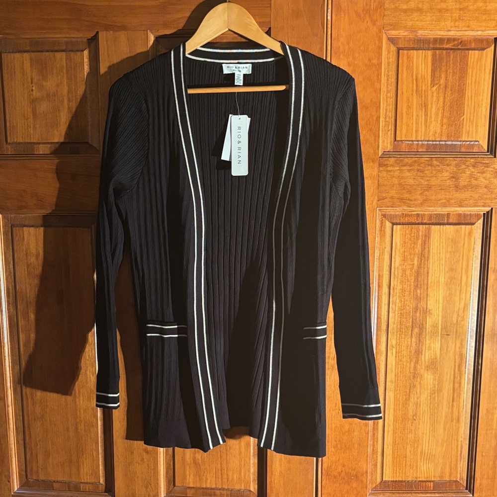 RIO & RIAN Women's Elegant Black Cardigan with White Trim